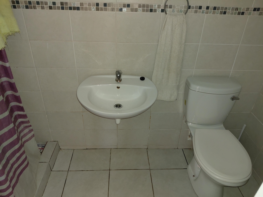 3 Bedroom Property for Sale in Strelitzia Park Eastern Cape